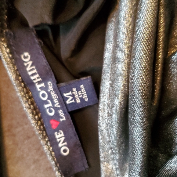 Solid Halter Blouse - Picture 8 of 8